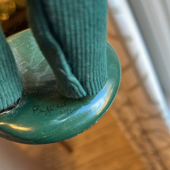 Byers’ Choice Caroler - Picture 7 of 8